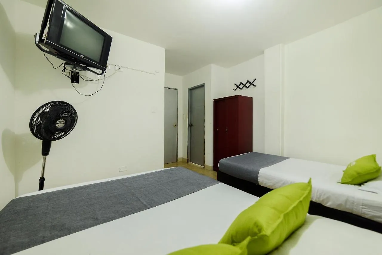 Ayenda 1404 Konfortinn Cali Hotel
